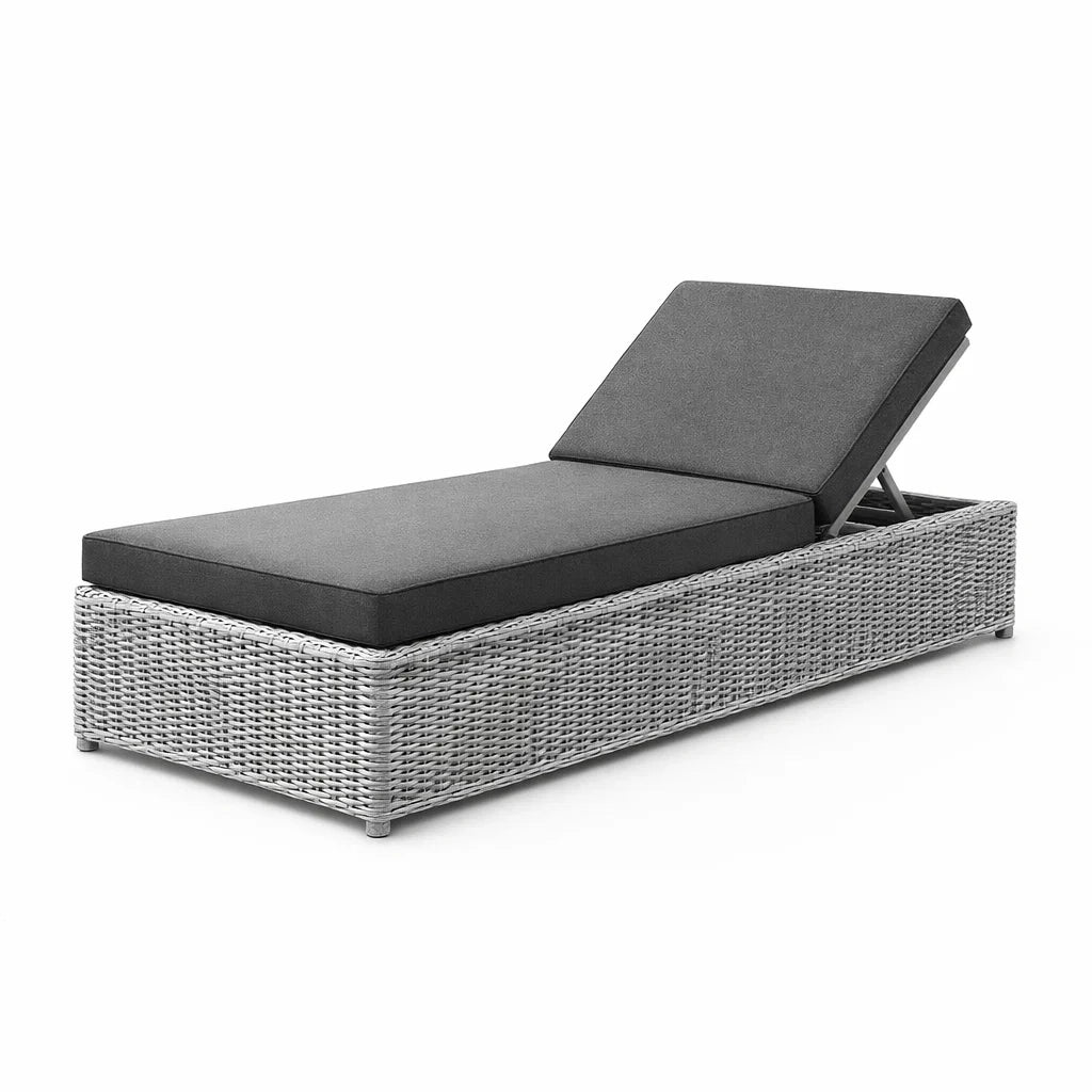 Chaise longue en résine tressée avec coussin réglable